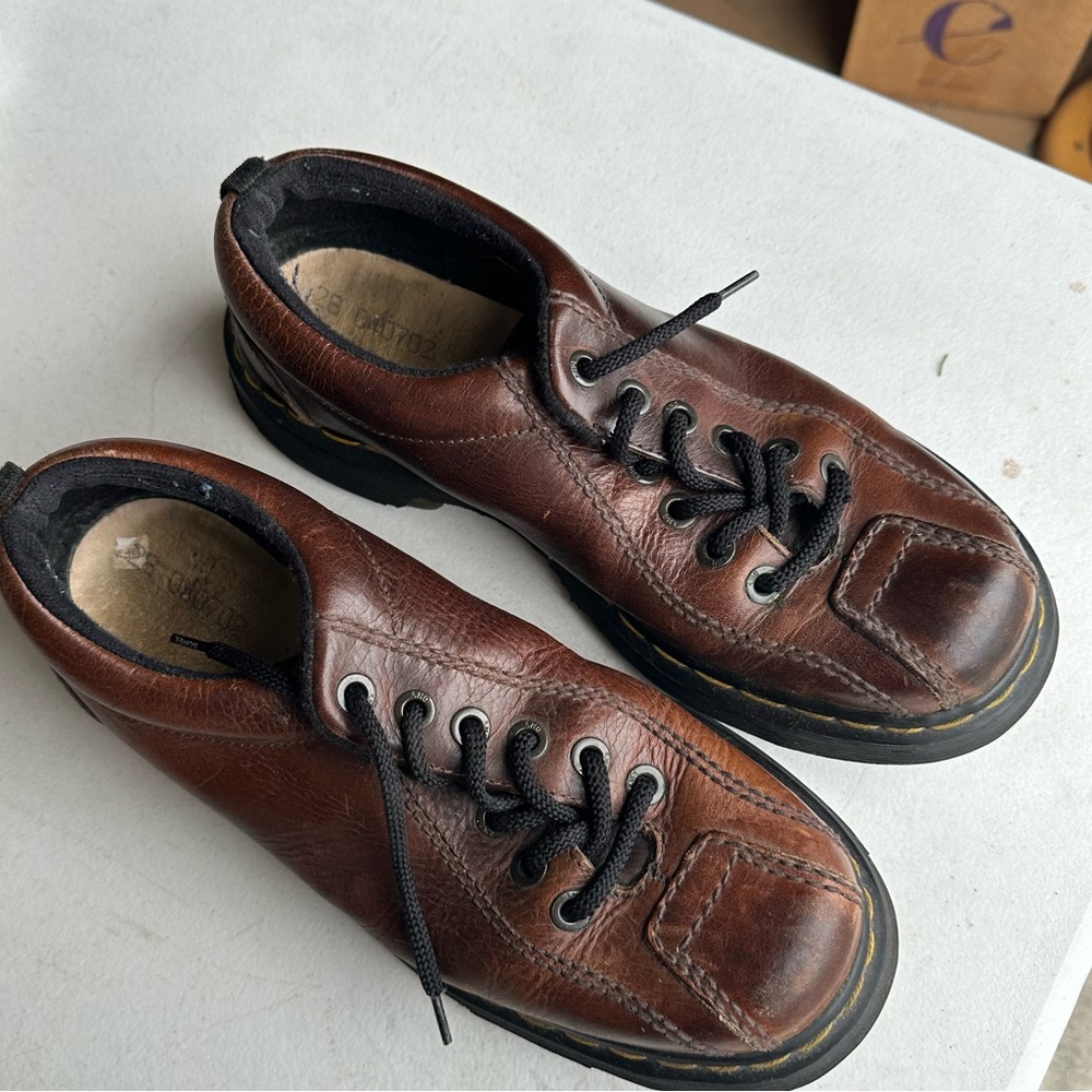 Vintage Doc Martens size 9 Oxford brown Leather made in England - Picture 5 of 14